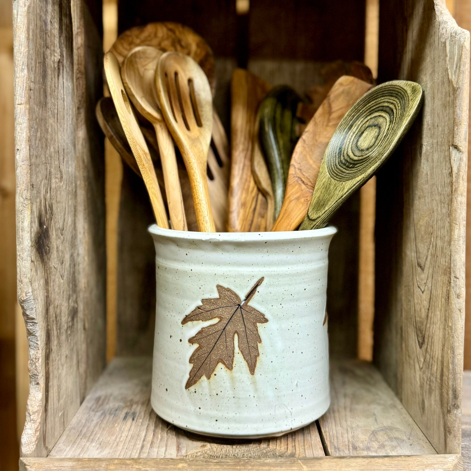 Utensil Holder {Classic White Leaf}