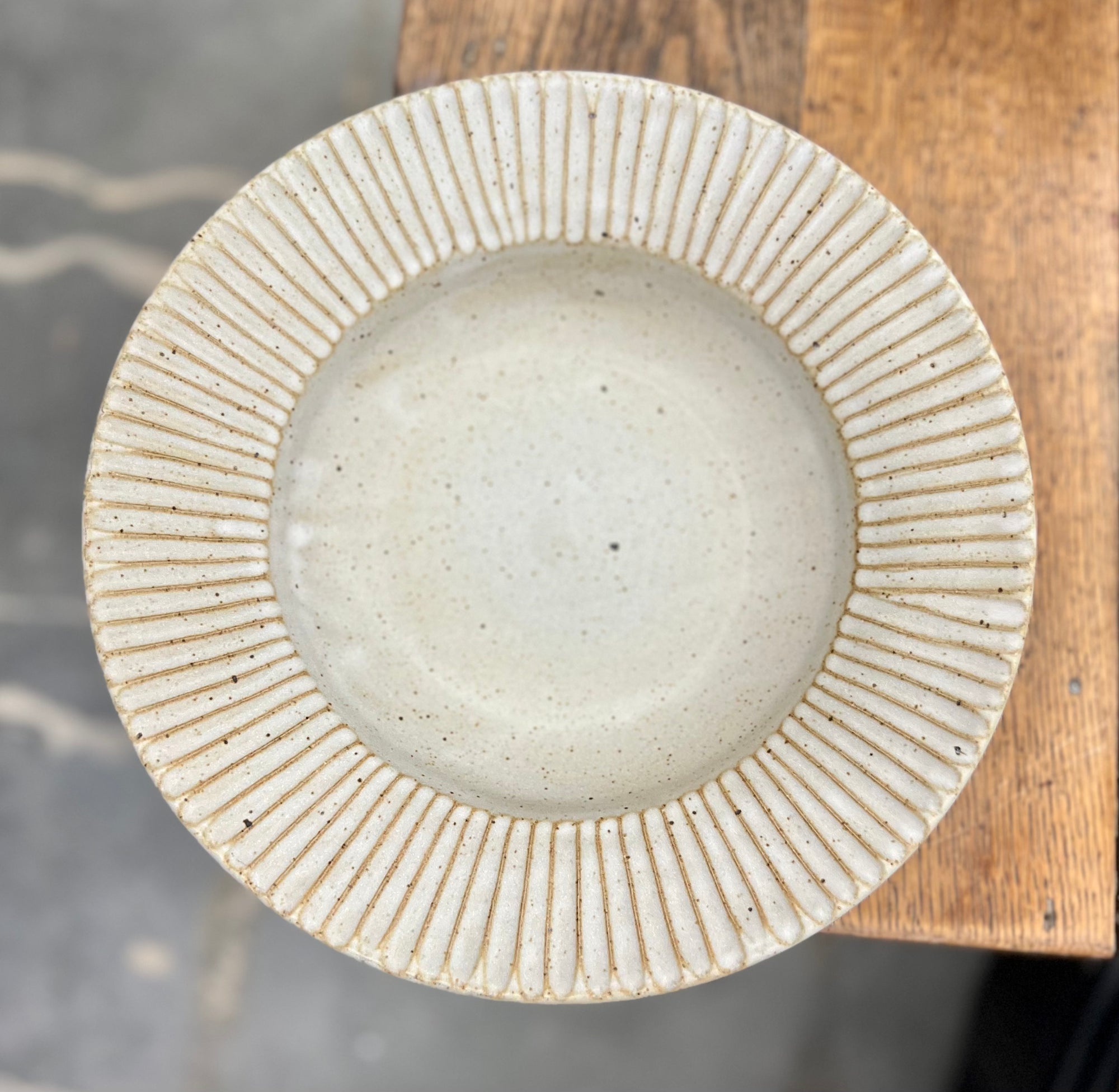 Pie Plate {Daffodil} - Alewine Pottery