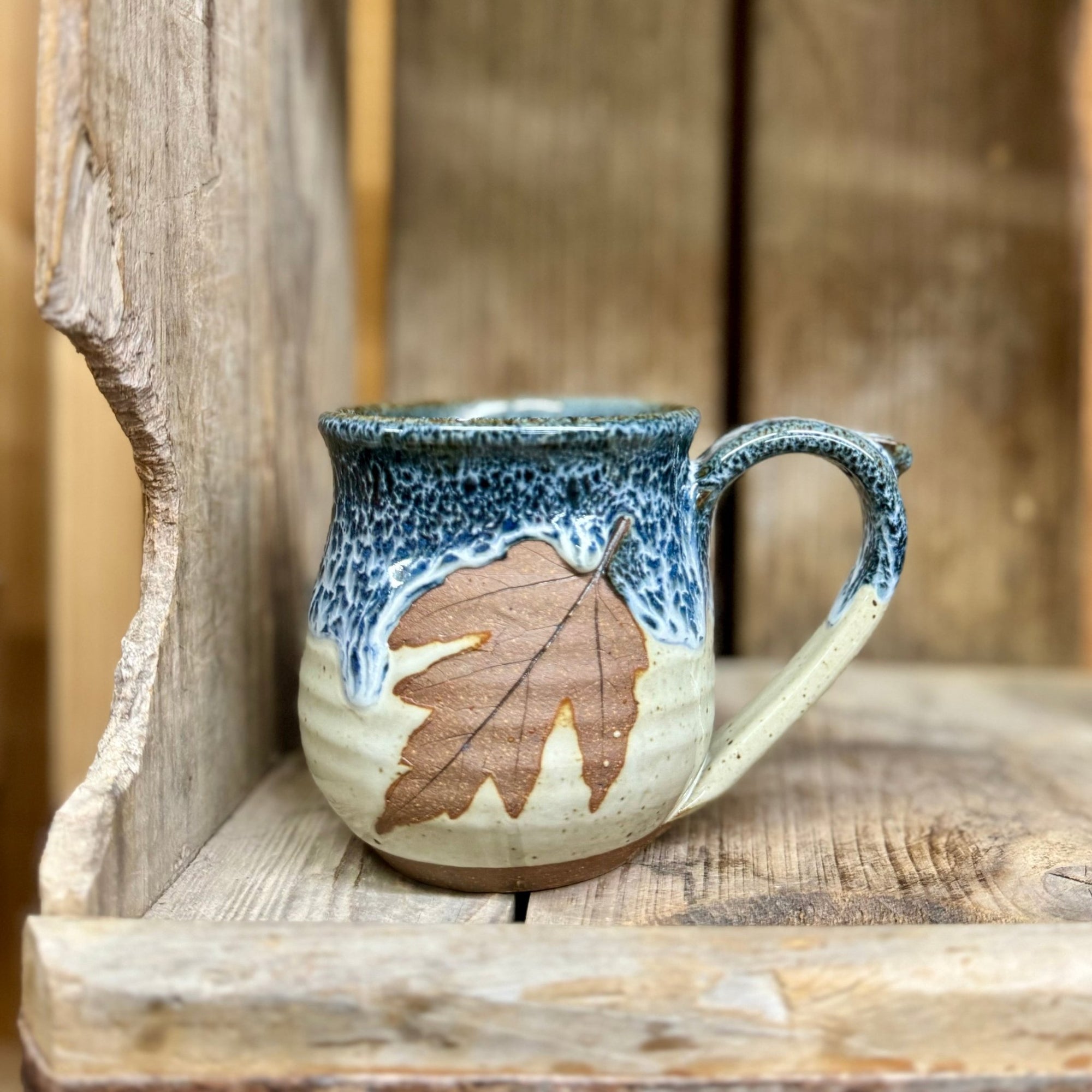 Round Leaf Mug {Blueberry}