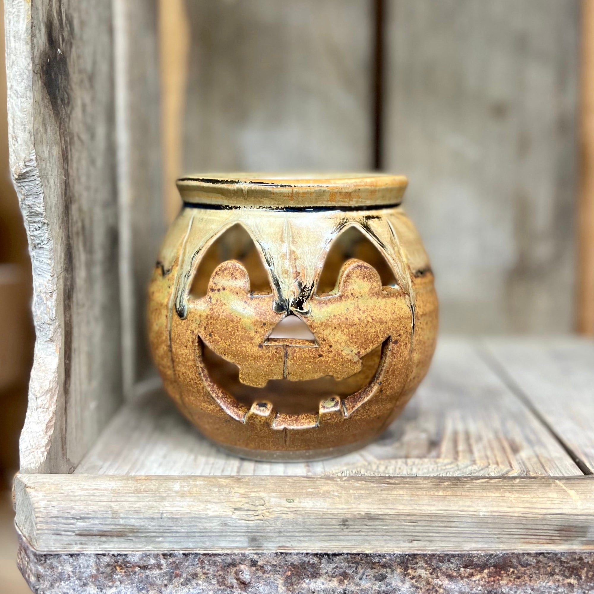 Small Jack O’Lantern {Pumpkin}