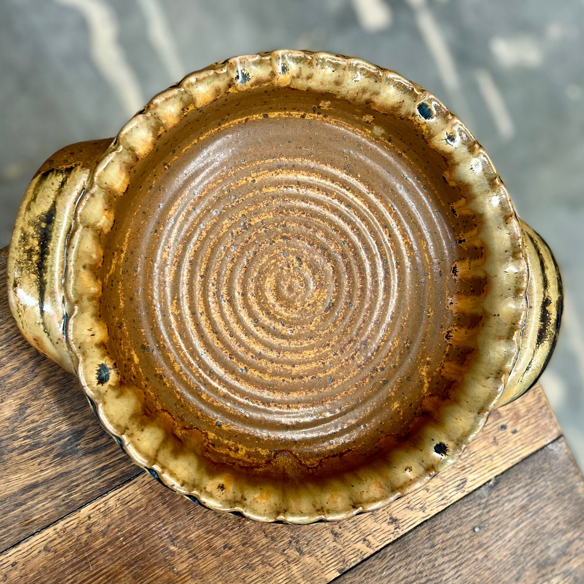 Pie Plate {Red Gold}